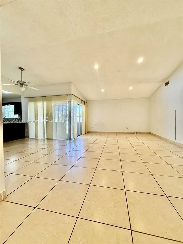 4 of 23 - 13237 Sw 257th Terrace, Homestead, FL