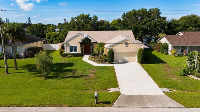 610 Sw College Park Road, Port St. Lucie