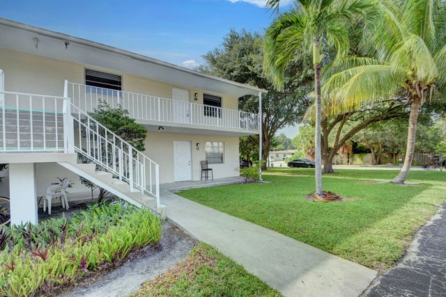 3 of 23 - 1733 3rd Avenue N #24, Lake Worth, FL