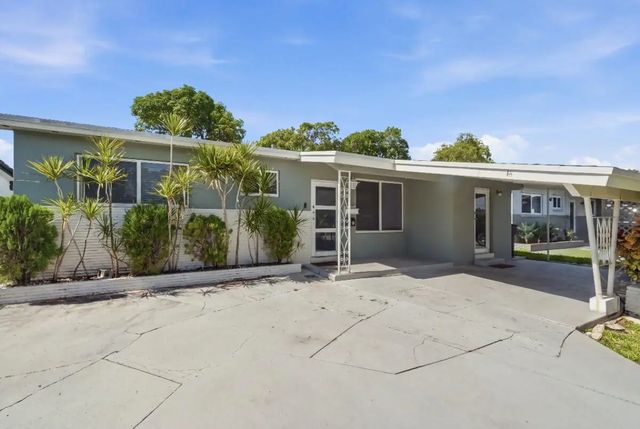 309 Sw 7th Court, Hallandale Beach