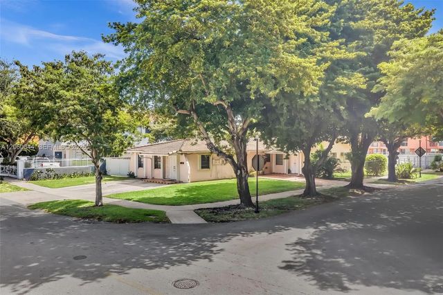 39 Sw 114th Avenue, Sweetwater