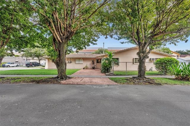 5 of 17 - 39 Sw 114th Avenue, Sweetwater, FL