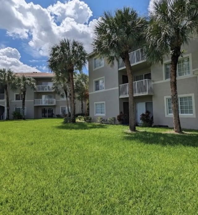 5055 Wiles Road #unit 105, Coconut Creek