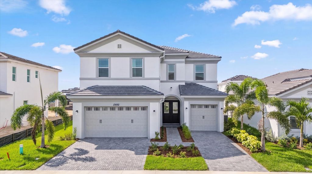13692 Century Oak Circle, Westlake