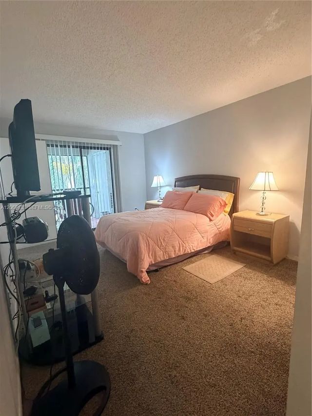 4 of 16 - 1201 N Liberty Avenue #1201e, Homestead, FL