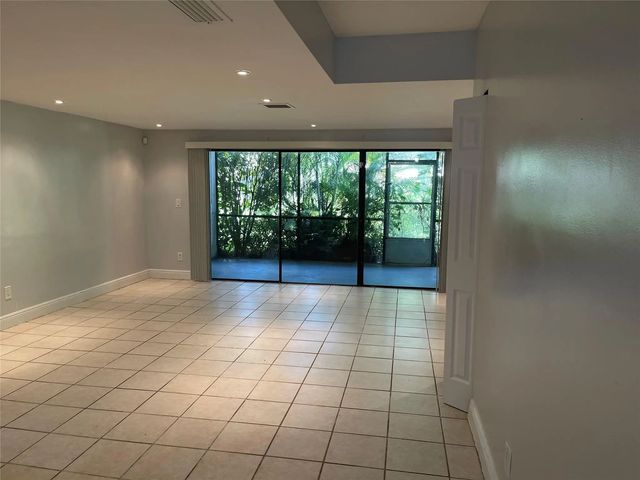 3 of 18 - 8843 Springtree Lakes Drive, Sunrise, FL