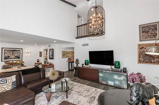 3 of 37 - 806 Saint Andrews Road #13, Hollywood, FL