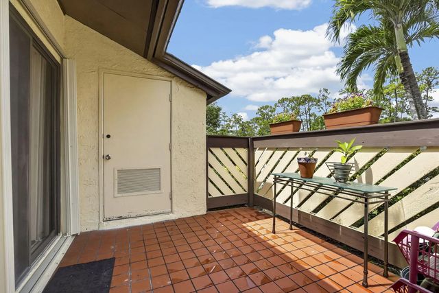 3 of 34 - 140 Karanda Court, Royal Palm Beach, FL