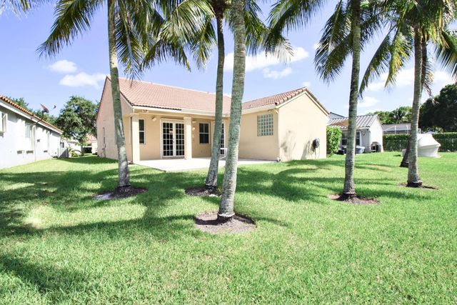 853 Sand Creek Circle, Weston