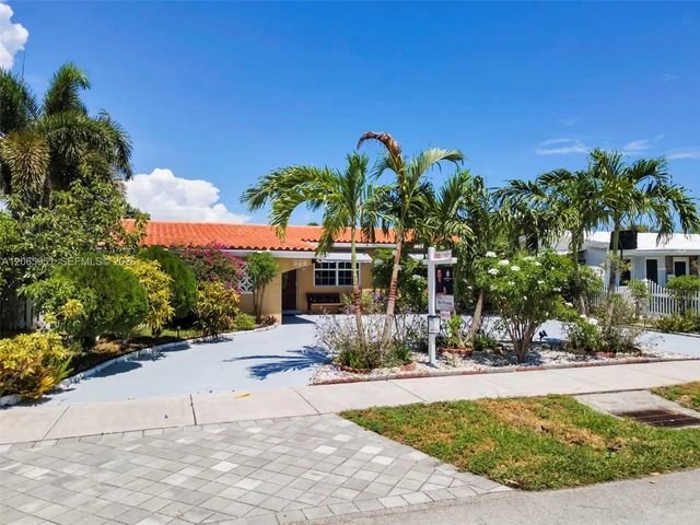 201 Ne 57th Court, Oakland Park
