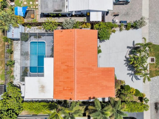 4 of 46 - 201 Ne 57th Court, Oakland Park, FL
