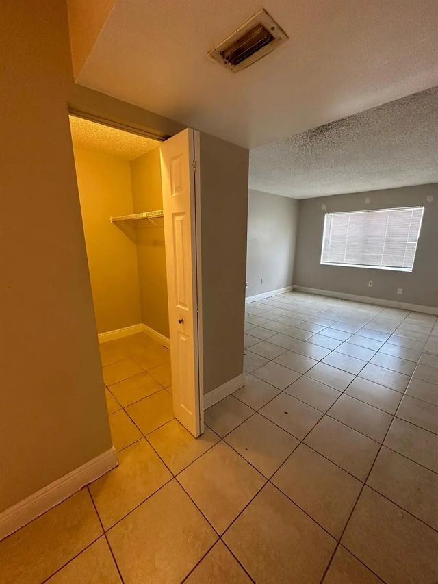 5 of 11 - 4324 Nw 9th Avenue #6-2d, Deerfield Beach, FL