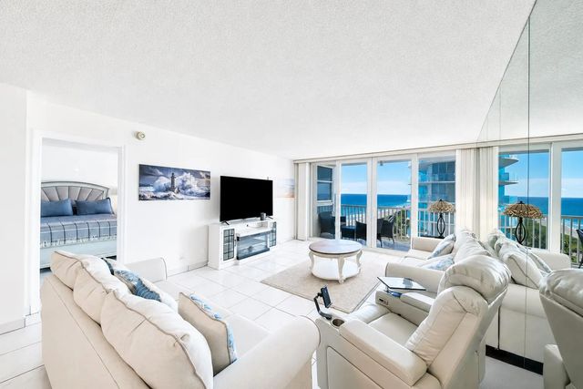 2 of 37 - 1370 S Ocean Boulevard #1703, Pompano Beach, FL
