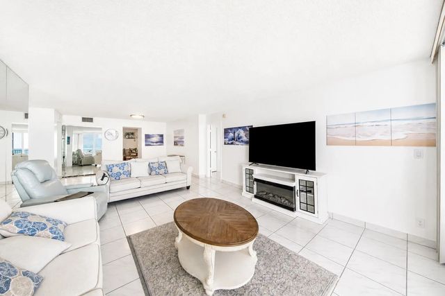 3 of 37 - 1370 S Ocean Boulevard #1703, Pompano Beach, FL