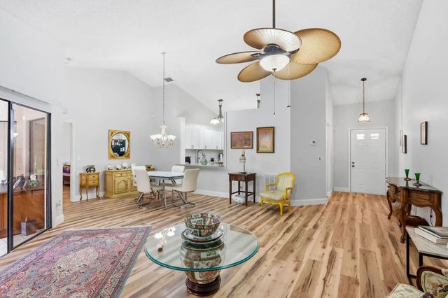 5 of 27 - 5887 Parkwalk Circle W, Boynton Beach, FL