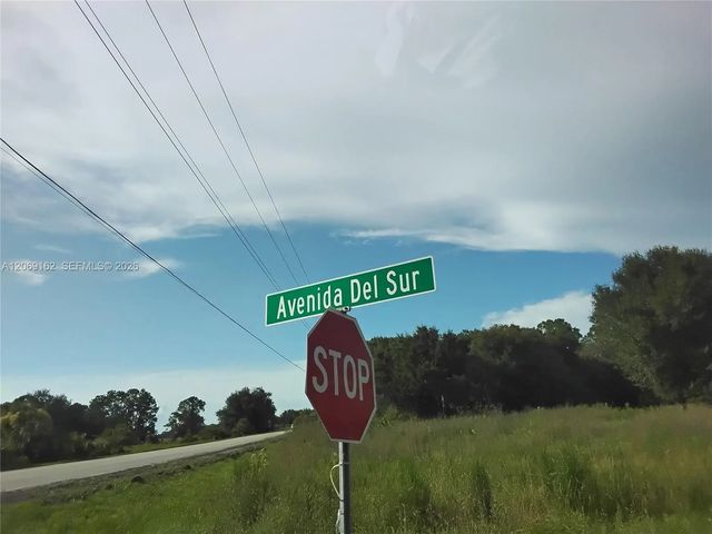 112 Avenida Del Sur, Clewiston