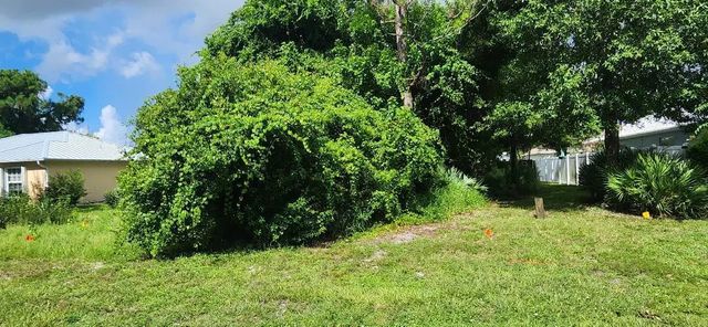 8289 Spicebush Terrace, Port St. Lucie