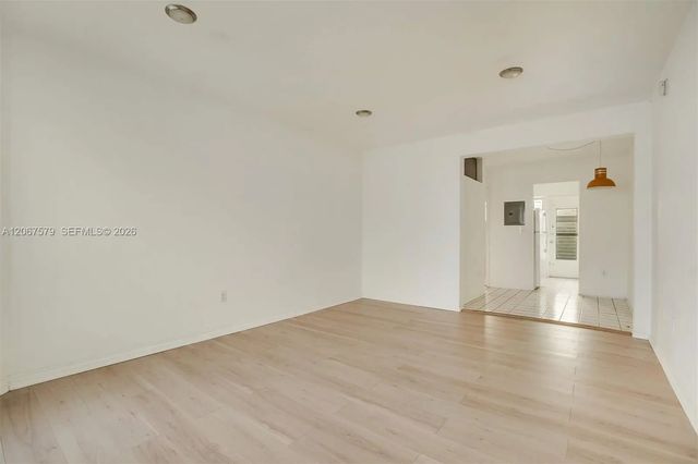 5 of 20 - 835 Meridian Avenue #3, Miami Beach, FL