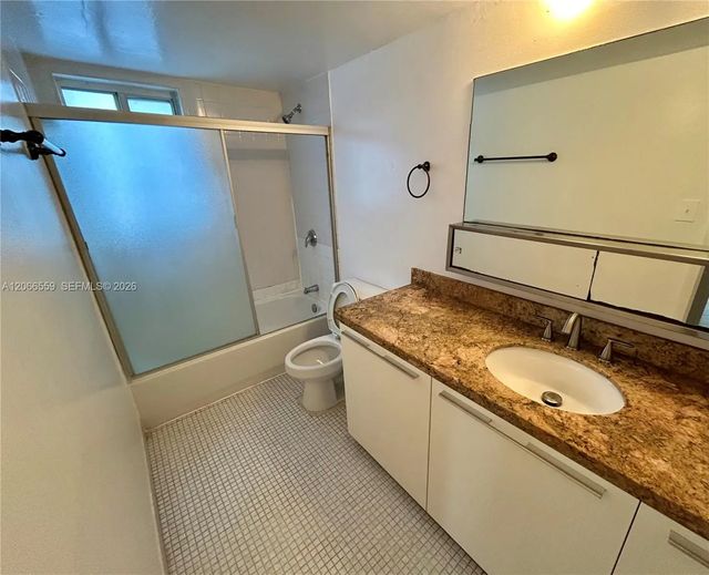 4 of 15 - 5020 Nw 79th Avenue #202, Doral, FL