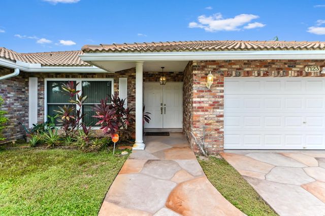 5 of 32 - 7123 Nw 42nd Court, Coral Springs, FL