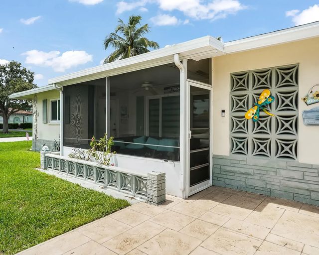 2 of 35 - 4701 Nw 47th Terrace, Tamarac, FL