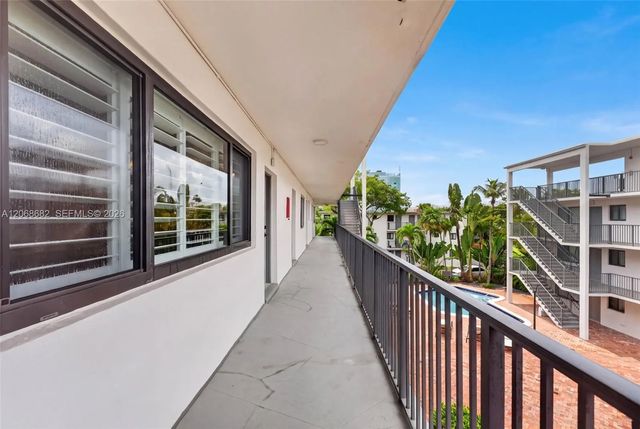 4 of 22 - 2924 Day Avenue #n314, Miami, FL