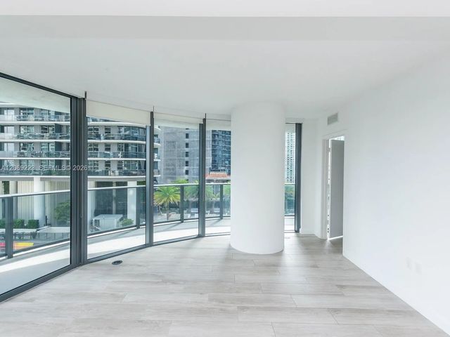 5 of 37 - 45 Sw 9th Street #1201, Miami, FL