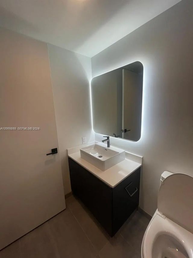 3 of 19 - 227 Ne 2nd Street #1613, Miami, FL