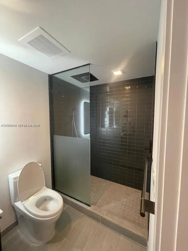 4 of 19 - 227 Ne 2nd Street #1613, Miami, FL