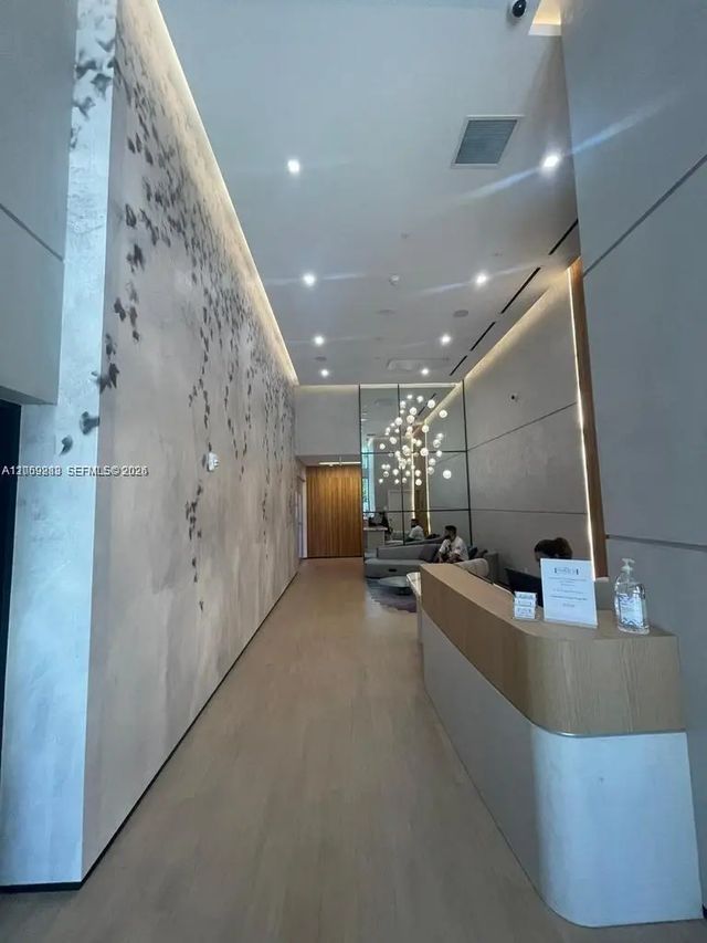 5 of 19 - 227 Ne 2nd Street #1613, Miami, FL
