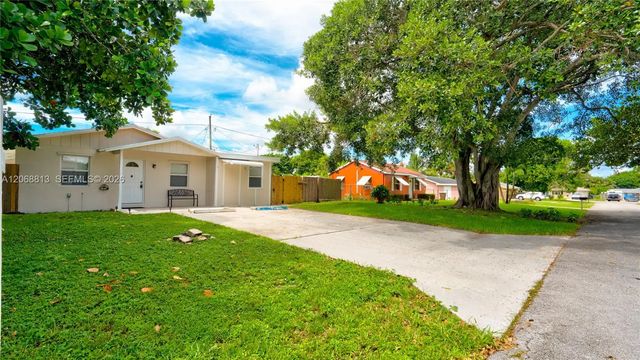 3344 Plaza Place, Lake Worth