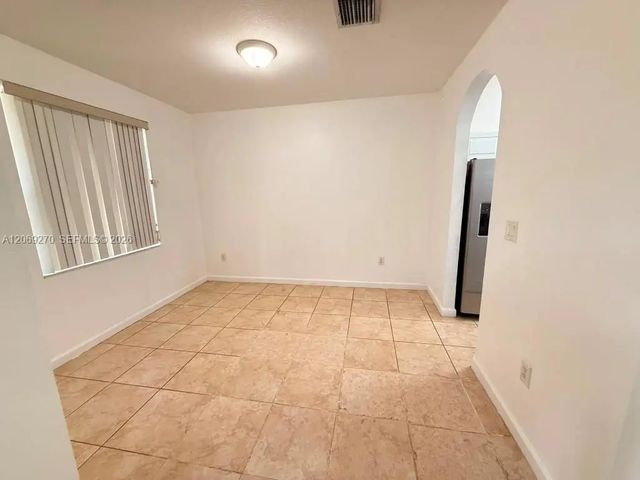 3 of 27 - 230 Se 29th Avenue #12, Homestead, FL