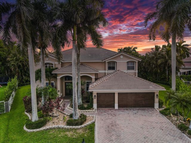 1664 Victoria Pointe Lane, Weston