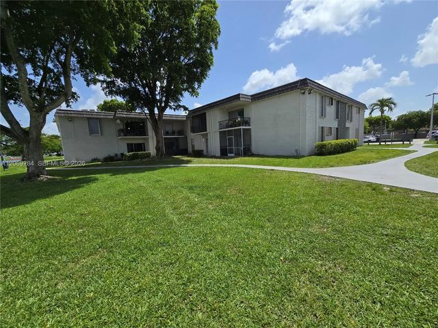 10375 N Kendall Drive #j7, Miami