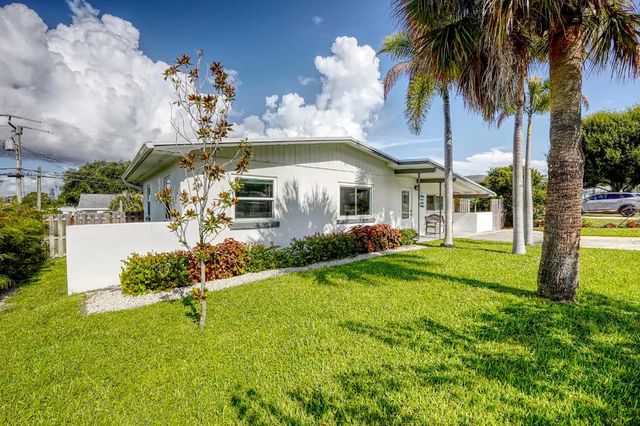 3 of 44 - 3444 Ne Sandra Drive, Jensen Beach, FL
