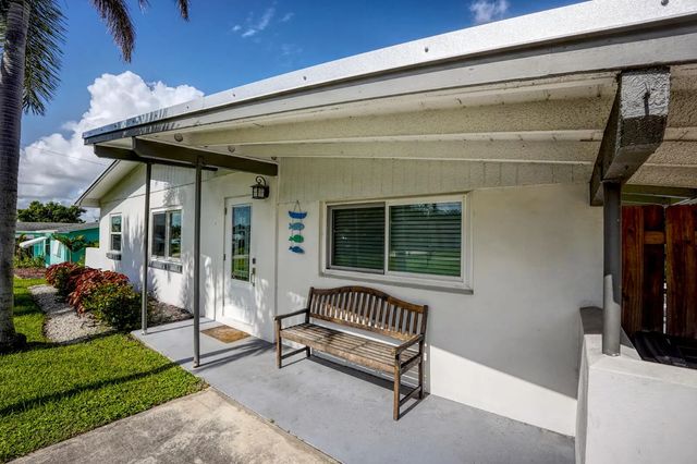 4 of 44 - 3444 Ne Sandra Drive, Jensen Beach, FL