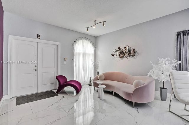 4 of 35 - 8816 Nw 149th Terrace, Miami Lakes, FL