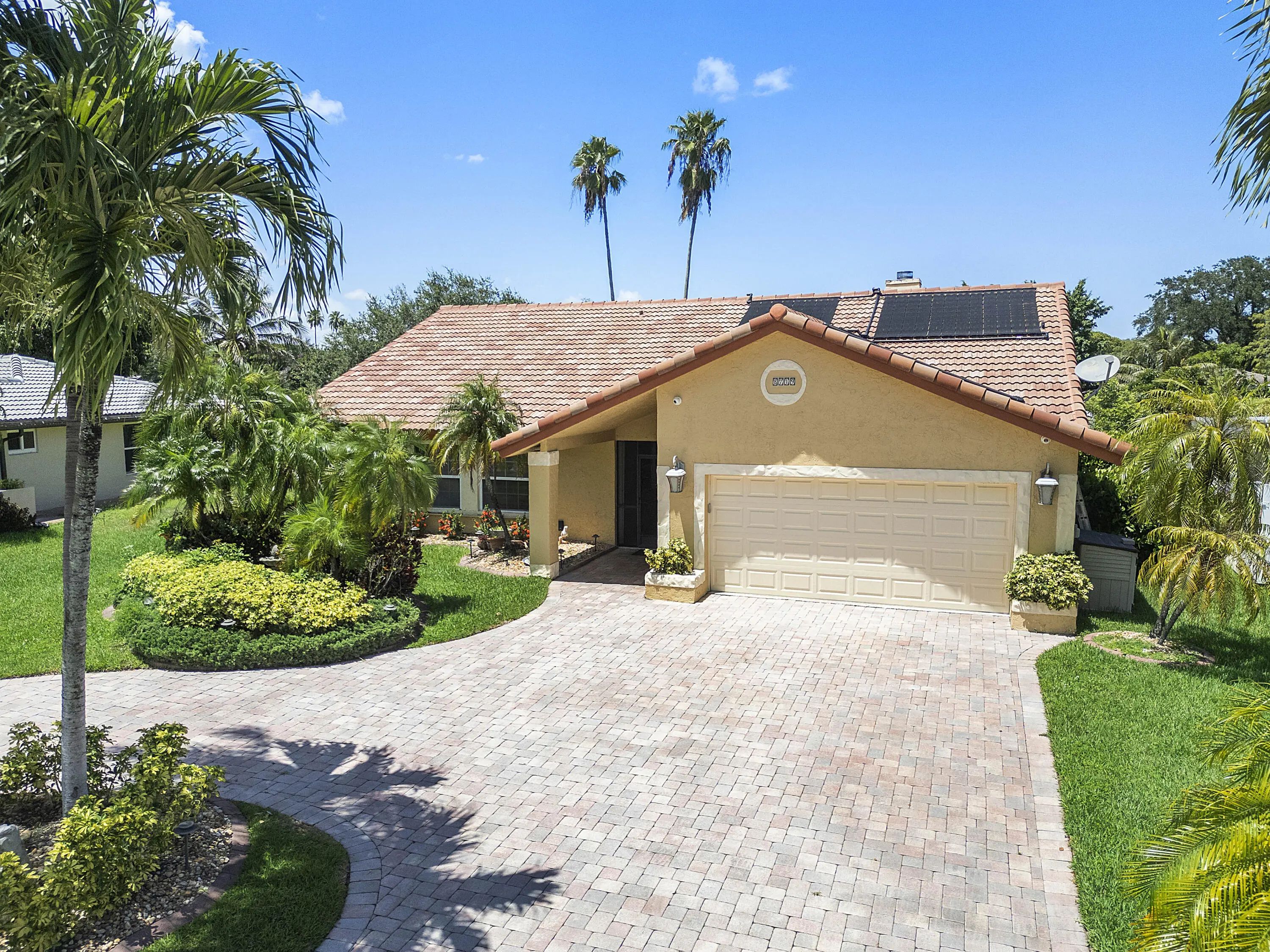 8719 Nw 1st Street, Coral Springs