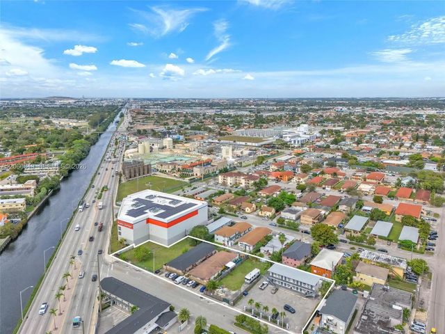 Nw 5th Street, Hialeah