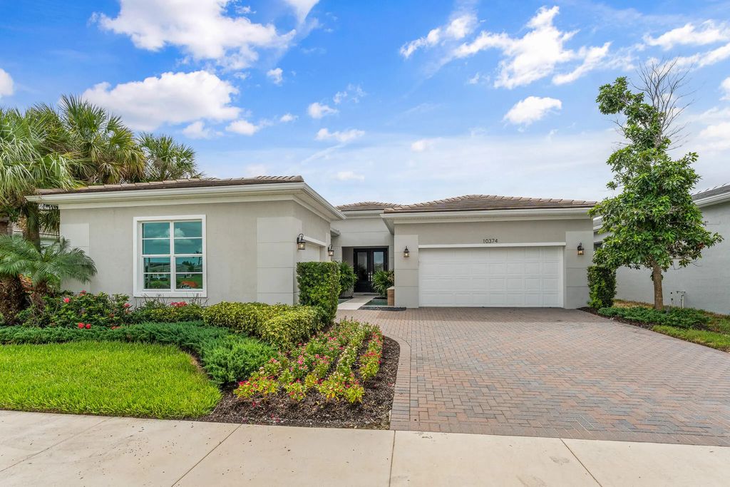 10374 Sw Aquila Way, Port St. Lucie