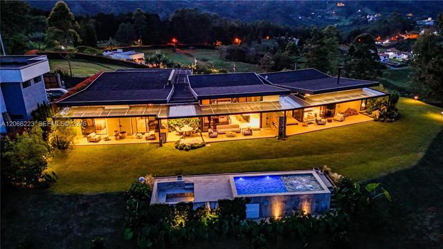 2 of 33 - Fincas 1a Y 1d Fincas 1a Y 1d Vereda Lane #hondita, , FL