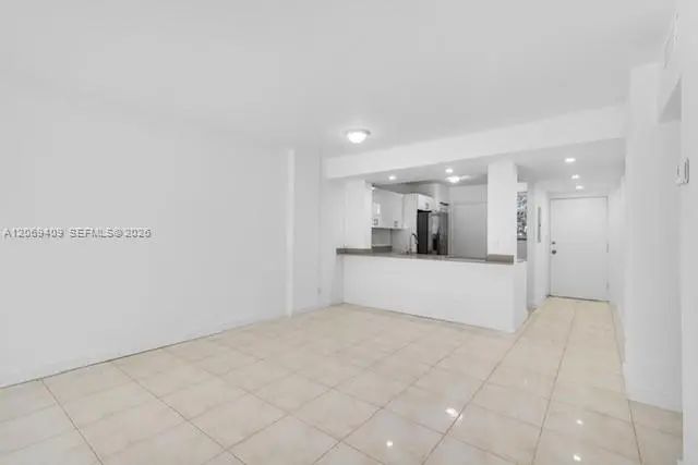 3660 Ne 166th Street #114, North Miami Beach