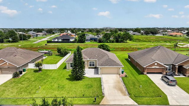 5852 Nw Ethel Court, Port St. Lucie