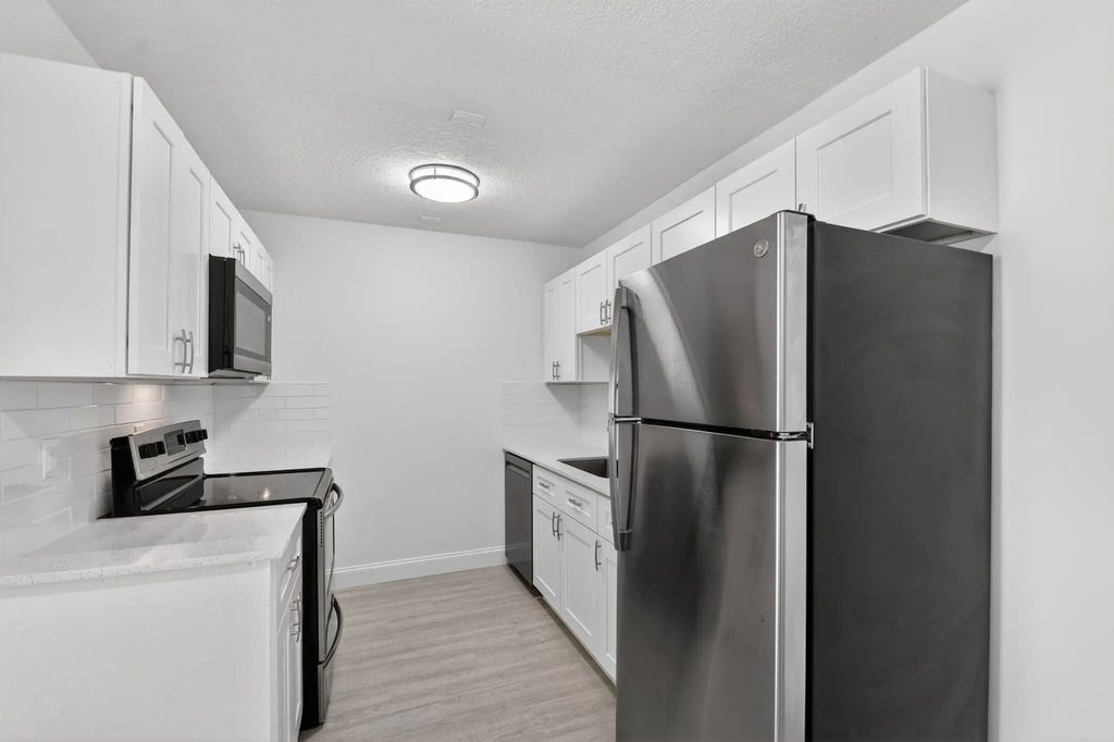 1500 N Congress Avenue #c20, West Palm Beach