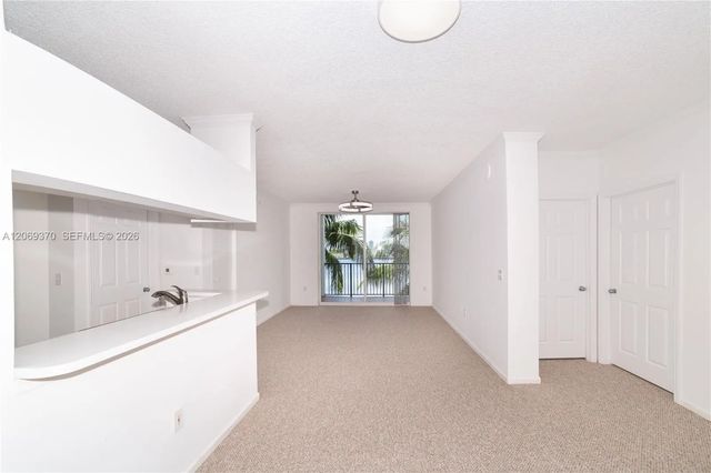 3 of 44 - 17100 N Bay Road #1407, Sunny Isles Beach, FL