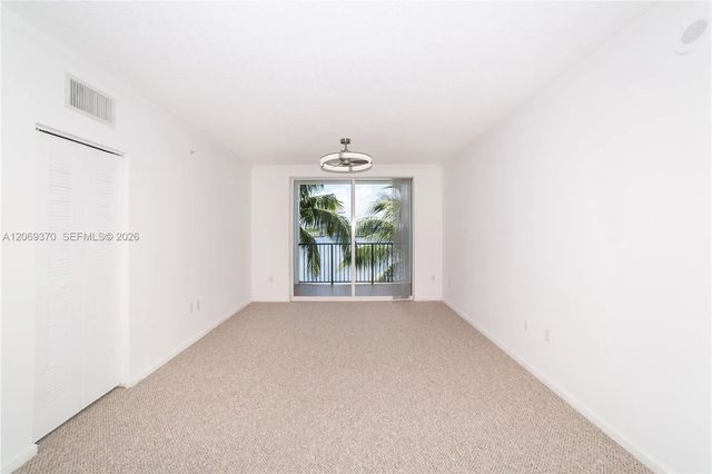 5 of 44 - 17100 N Bay Road #1407, Sunny Isles Beach, FL