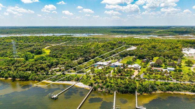 7507 S Indian River Drive, Fort Pierce