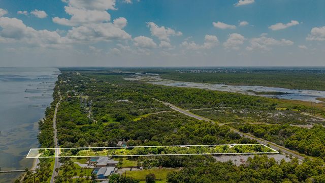 4 of 19 - 7507 S Indian River Drive, Fort Pierce, FL