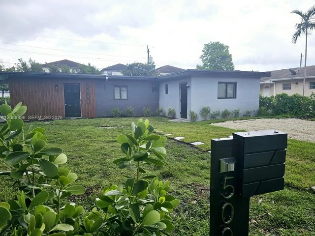 2 of 26 - 5000 Sw 26th Avenue, Dania Beach, FL