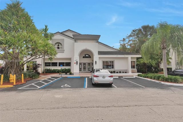 5 of 19 - 5760 Rock Island Road #339, Tamarac, FL